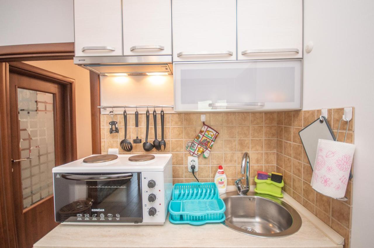 Apartmani Mrsic ริซาน ภายนอก รูปภาพ
