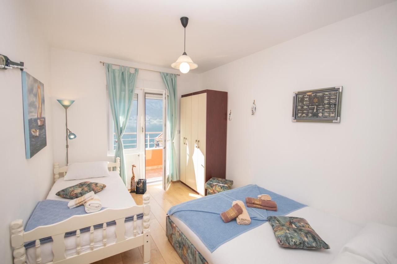 Apartmani Mrsic ริซาน ภายนอก รูปภาพ